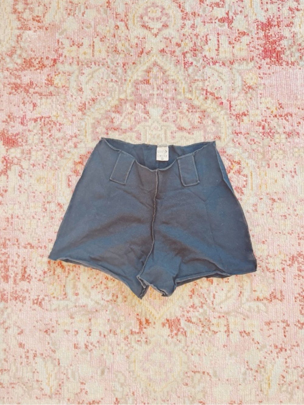 Rab de Peixe, High-Rise Black Women’s Shorts